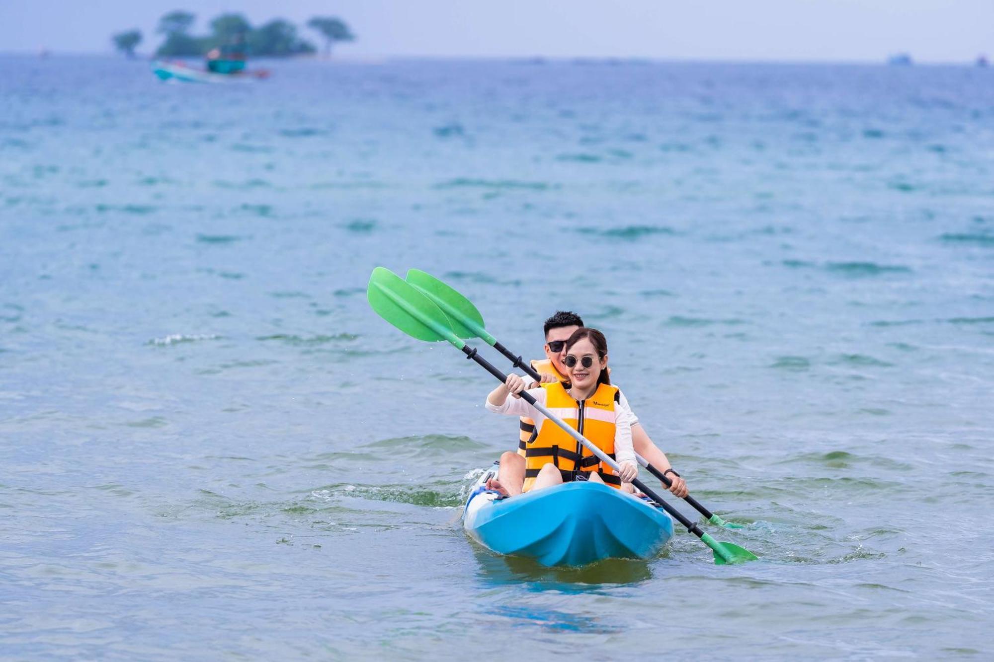 Radisson Blu Resort 富国 外观 照片 Kayaking in Pattaya